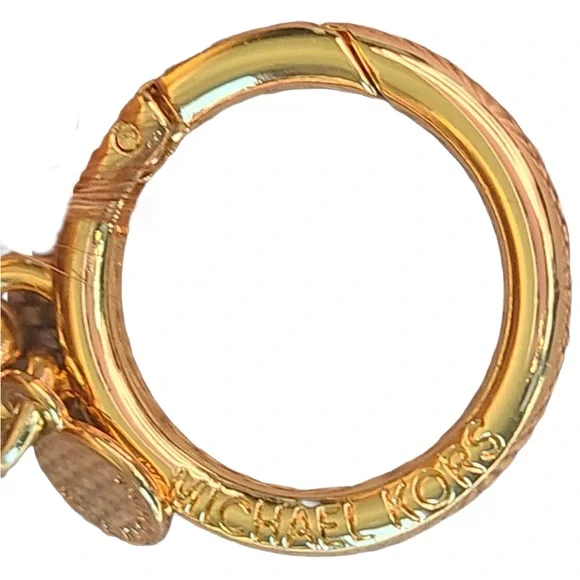 Michael Kors BLACK FOX FUR PEACE POM POM KEY CHARM - Picture 12 of 12